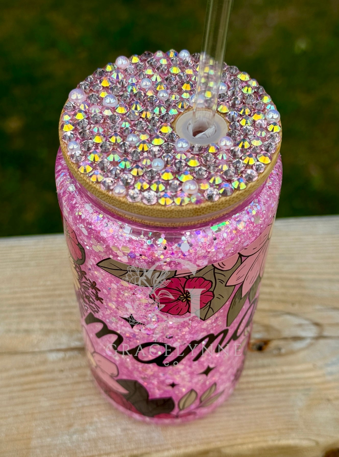 31. Mama Floral - 16 oz Glass Snowglobe