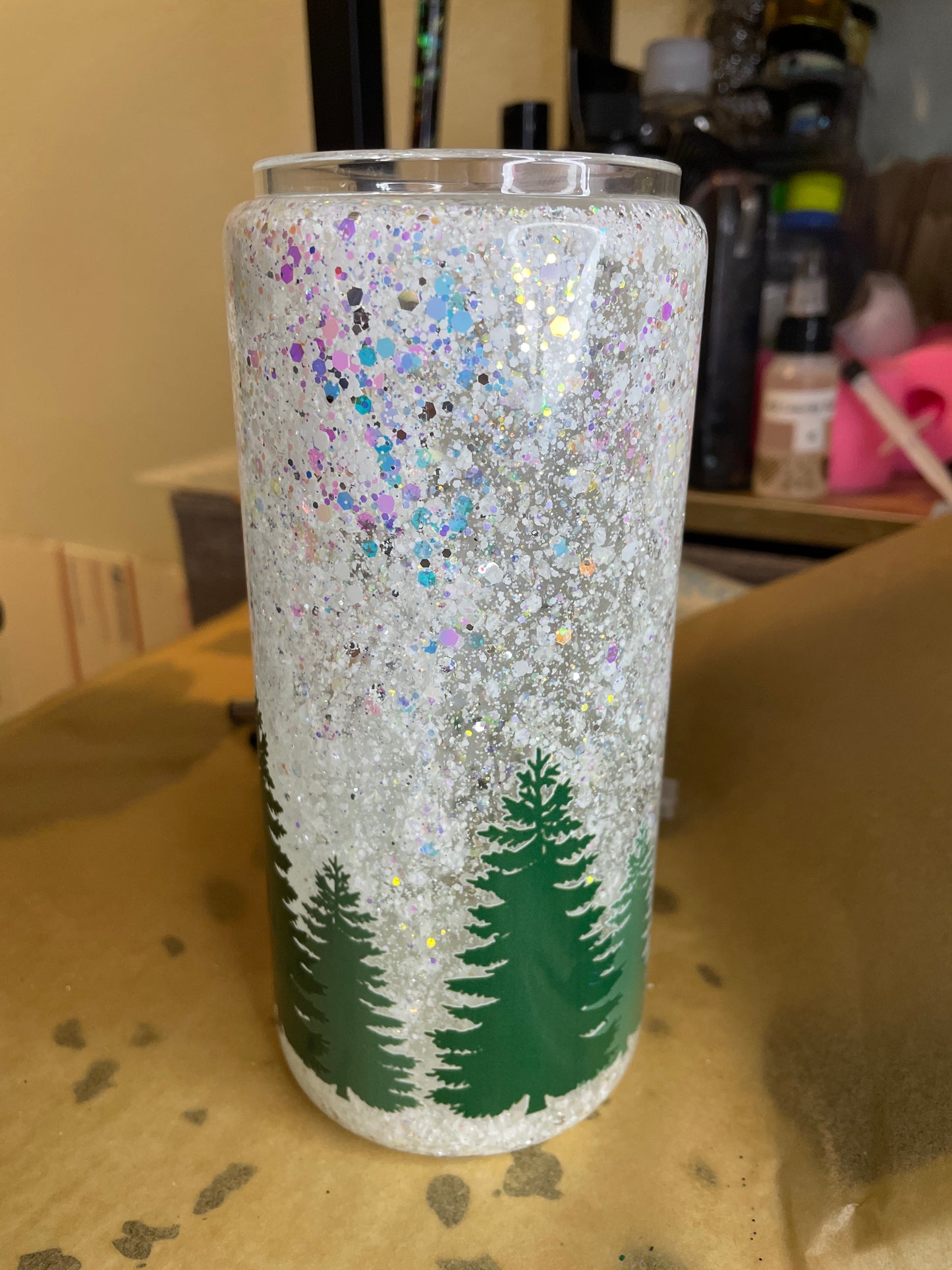 Snow Storm - 15 oz Glass Snowglobe