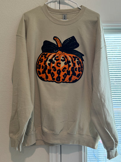 XL Sand Leopard Pumpkin Crewneck_Chenille Patch