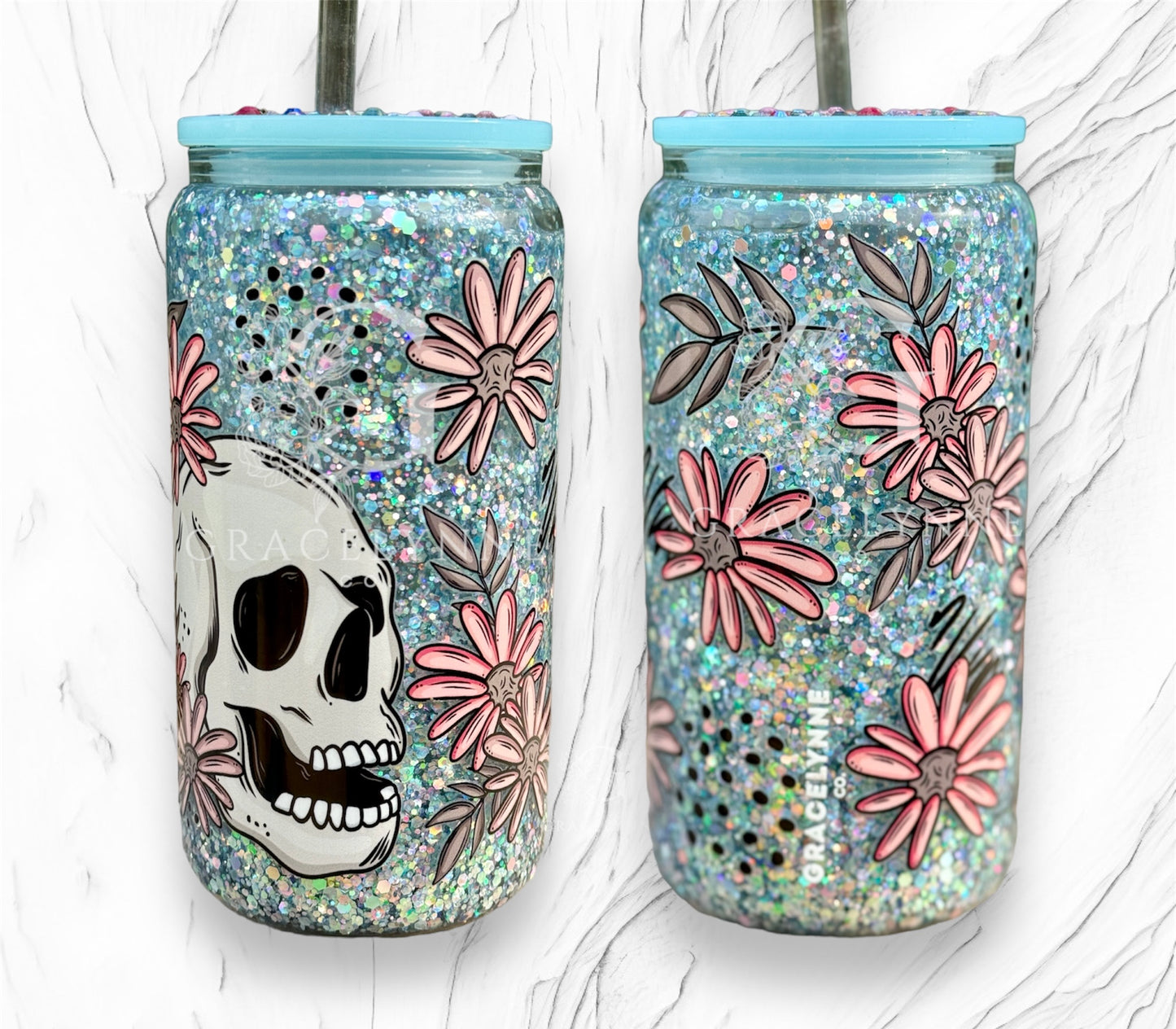 Daisy Skull - 16 oz Glass Snowglobe